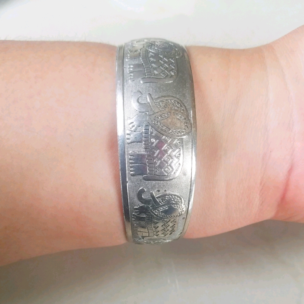 Cuff bracelet